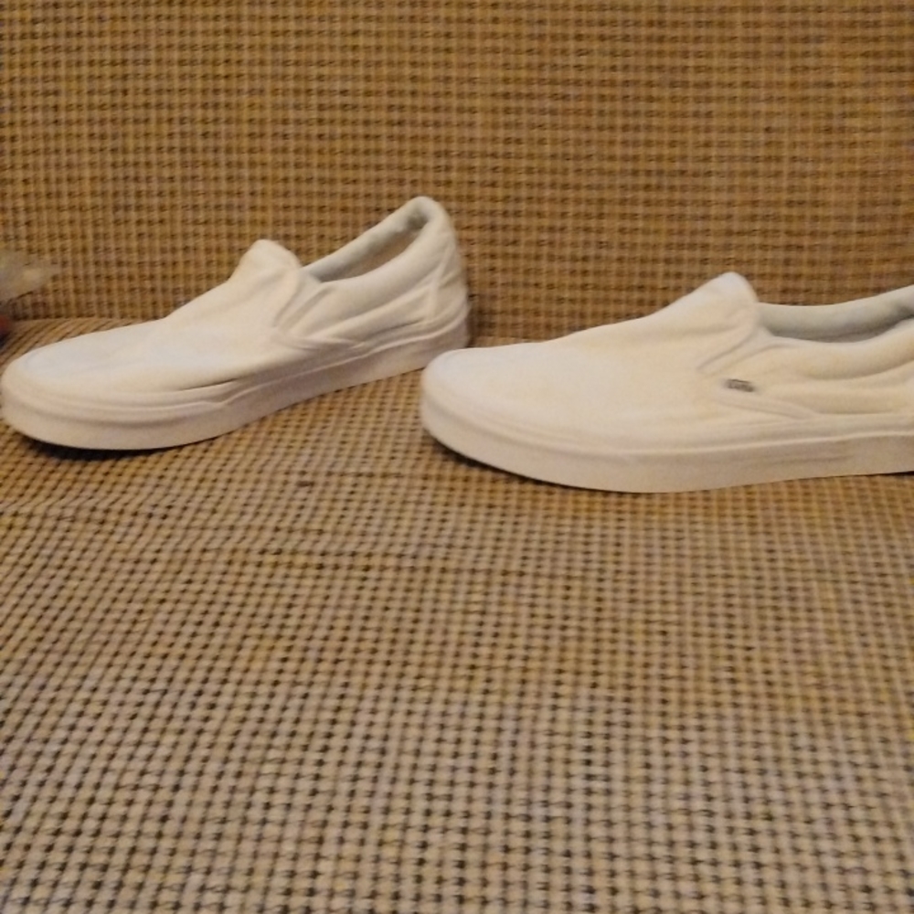 Men used vans 6and half, new boys fils 12, and new boys Sketcher 1.